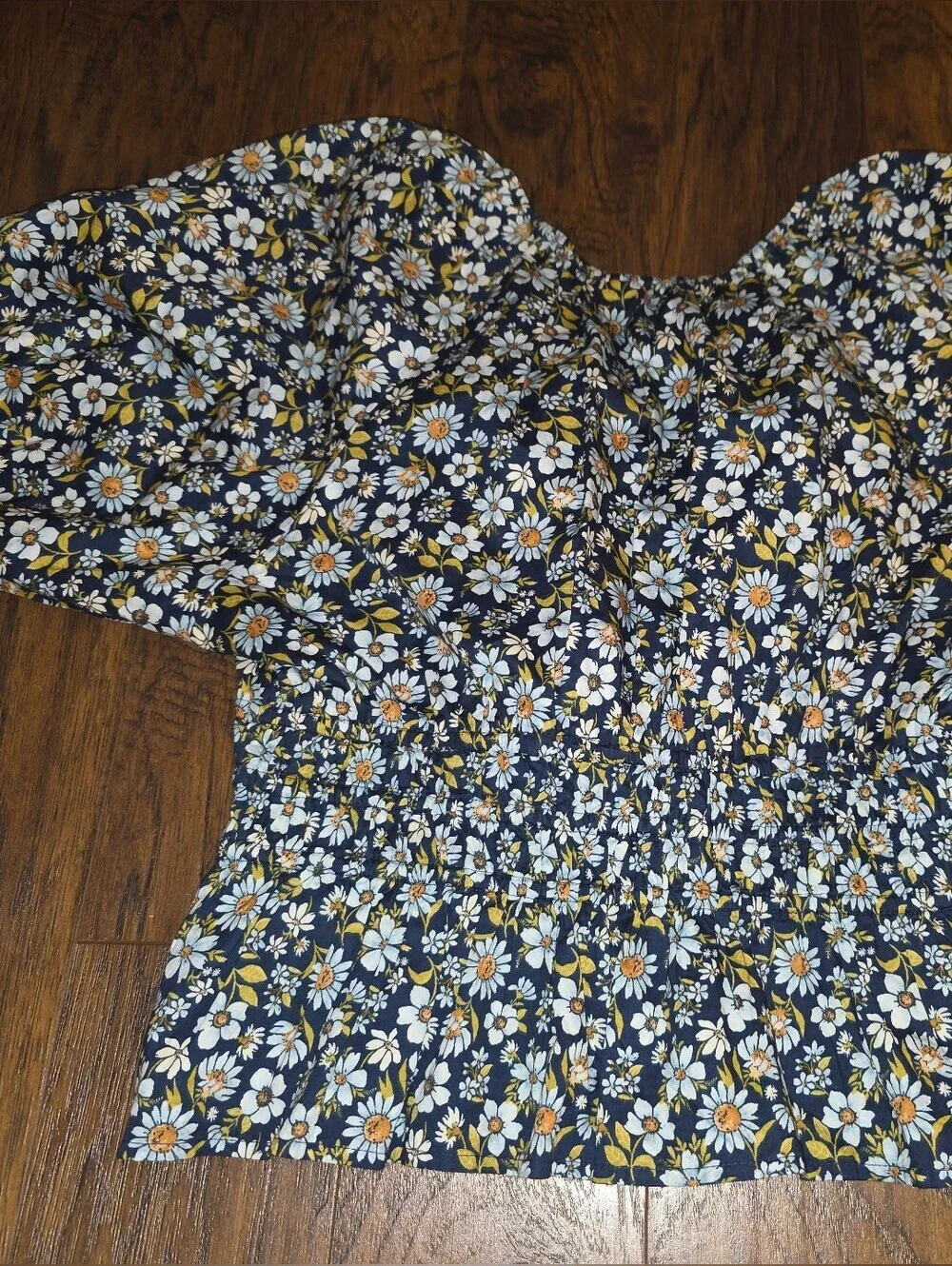 Old Navy Navy Floral V-Neck Smocked Peplum Blouse